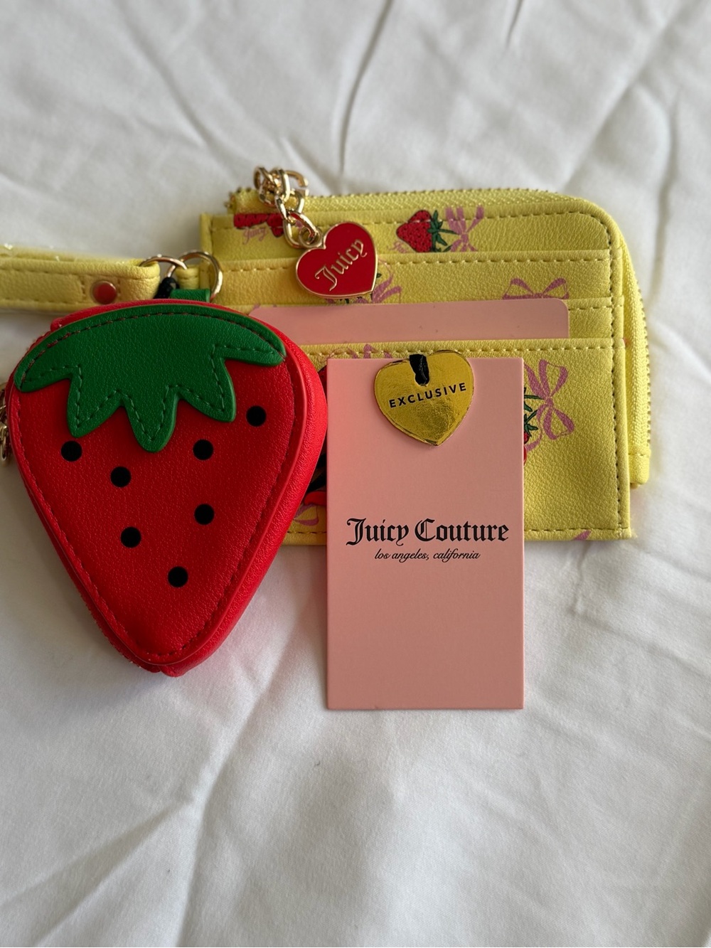 Juicy Couture Sweet Strawberry Wristlet, NWT - Picture 6 of 6